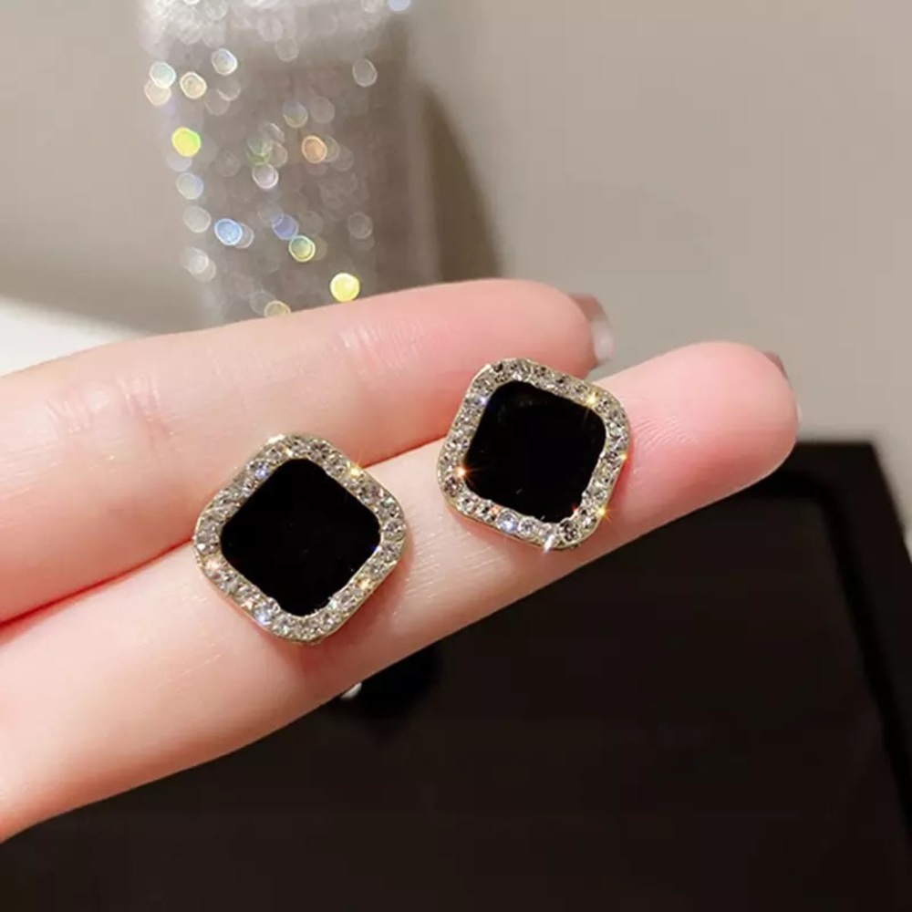Earrings - Picture 1 of 4